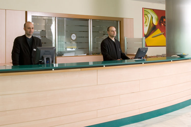 Nh Barajas Airport Madryt